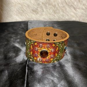 Leather bracelet